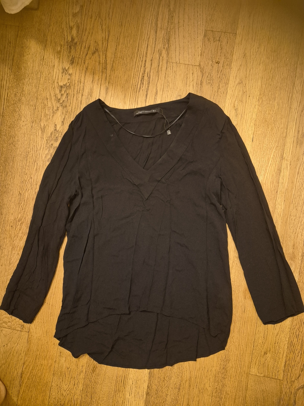 Zara Black V-Neck Long Sleeve Women's Top